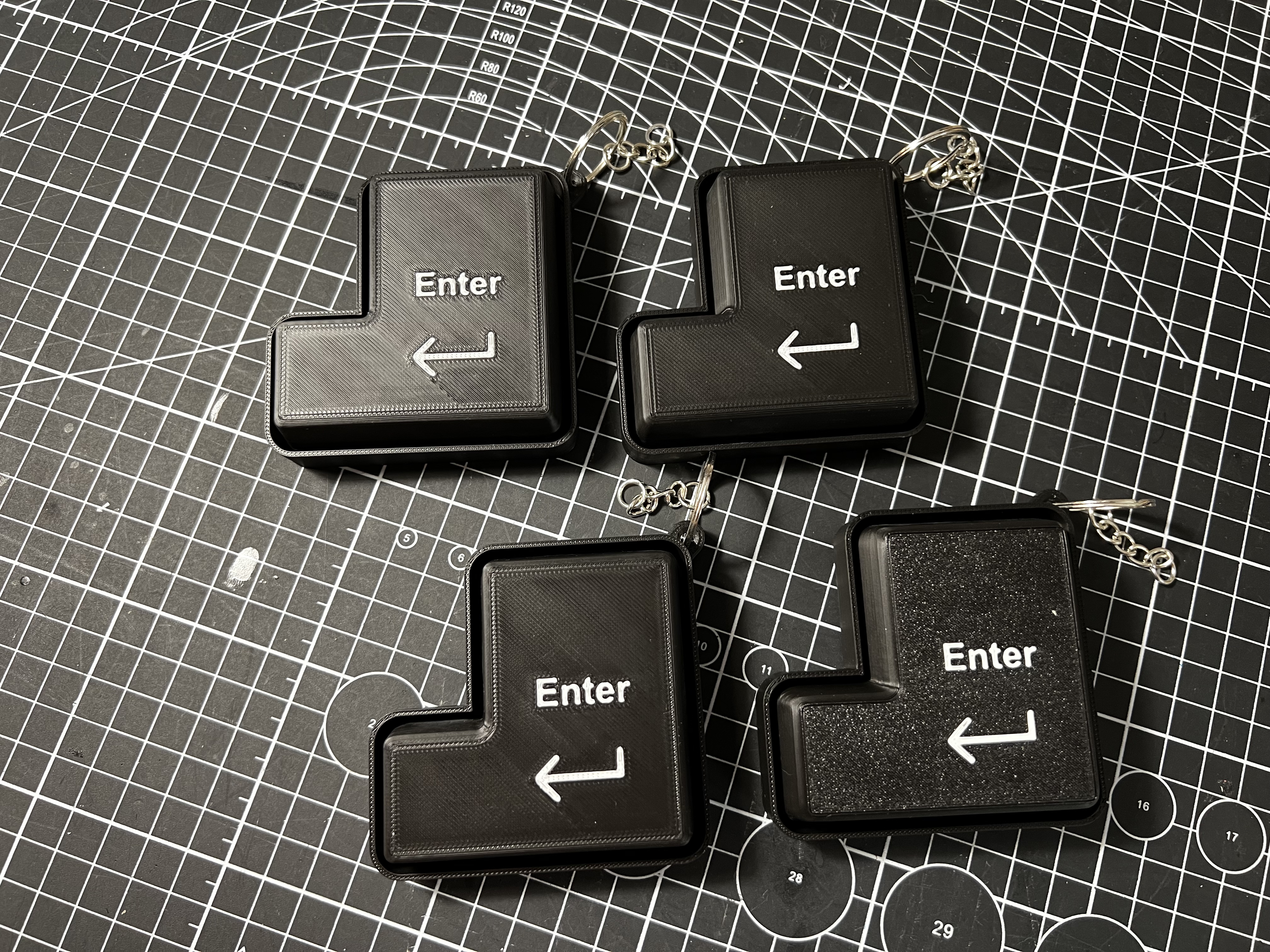 Miniatura 2 do modelo 3D BIG ENTER BUTTON FIDGET CLICKER 