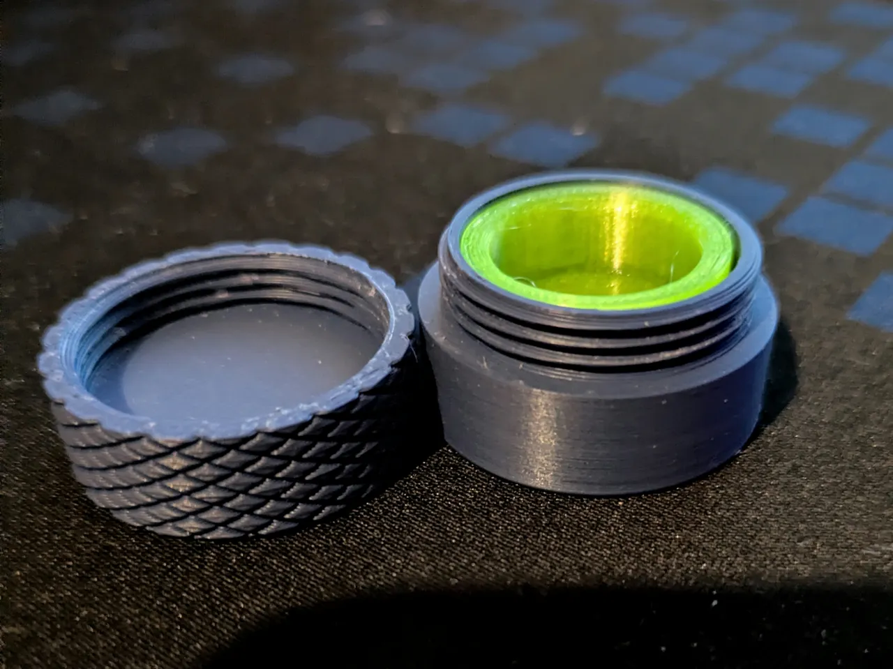 verschließbare Box für Ohrringe view 3