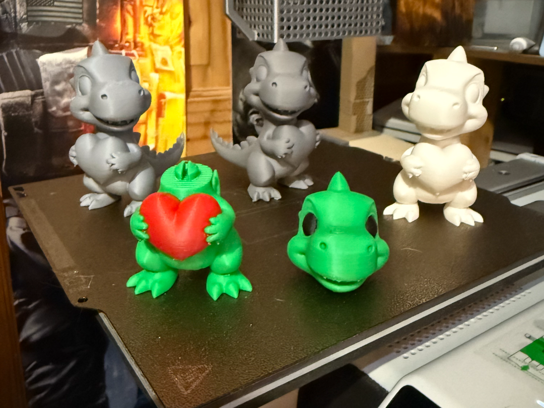 Dinosaur Heart Moveable Head Single & Multicolour 