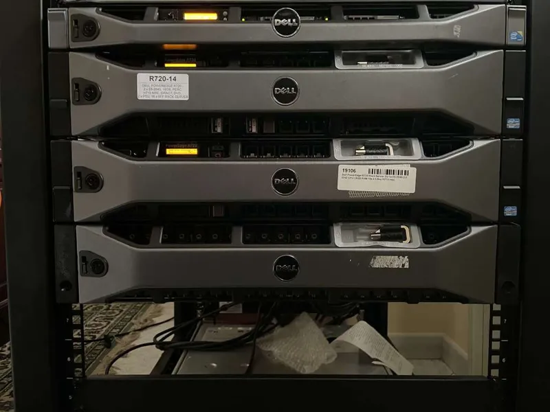Dell PowerVault Rack Ears Adapters for Dell PowerVault Front Bezel