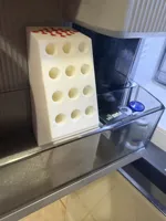 12 Syringe holder