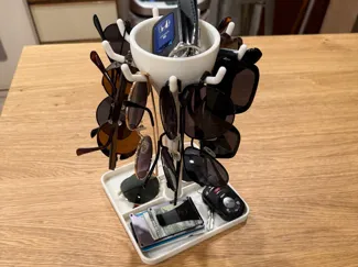 Sun Glasses Holder Catch-all