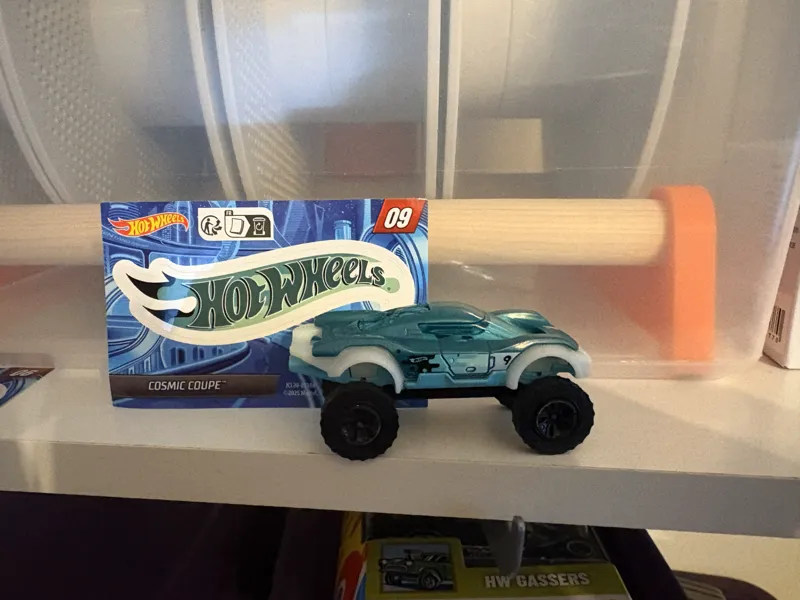 Hotwheels mod big tires (Cosmic Coupe)