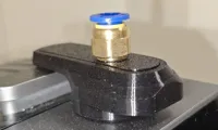 Axle with BSP 1/8 inch thread for pneumatic hose connector