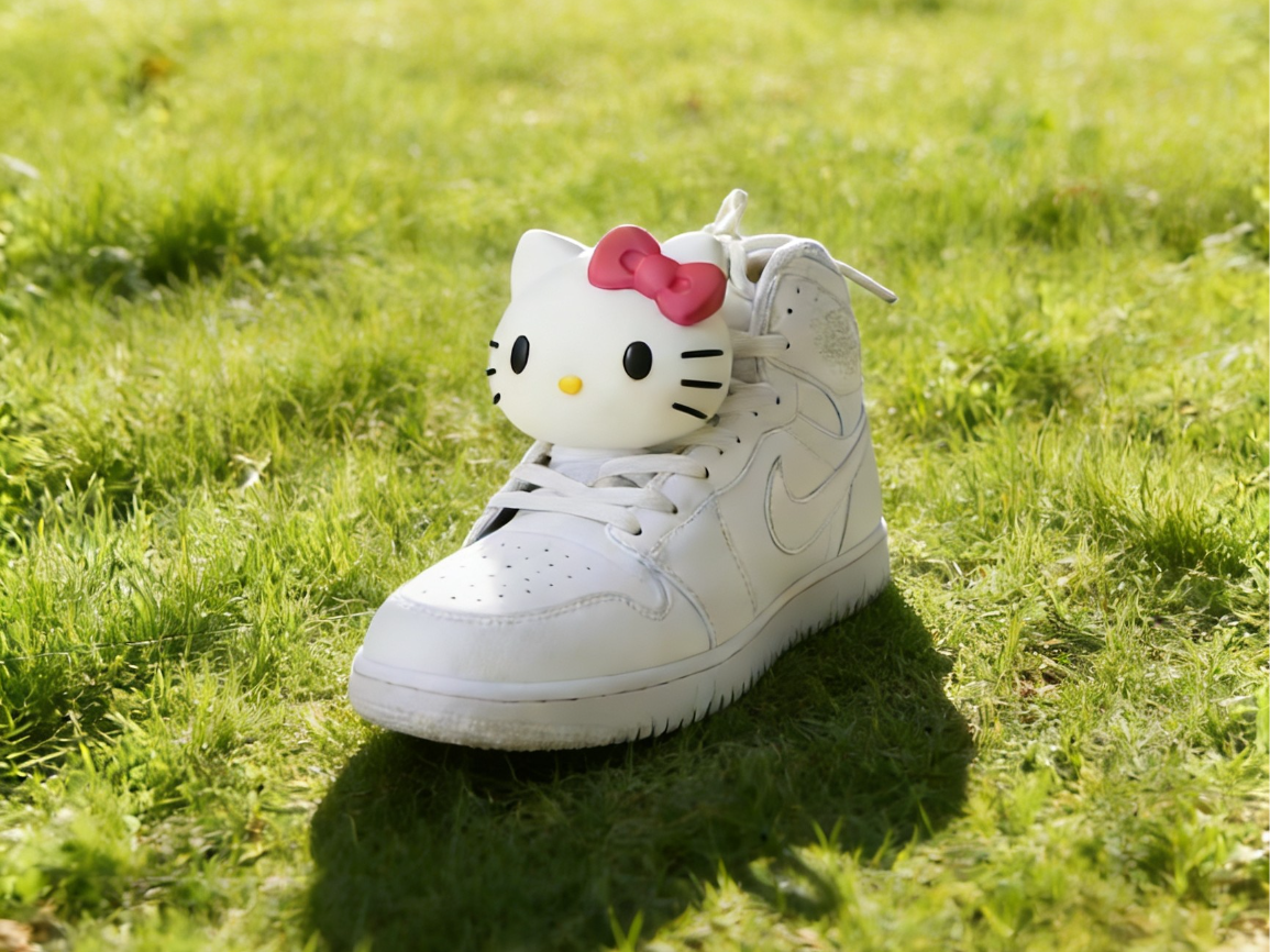 鞋饰：可爱的hello kitty （全分件版本手机可直接打印 ）哪个小朋友还没有自己的kitty猫