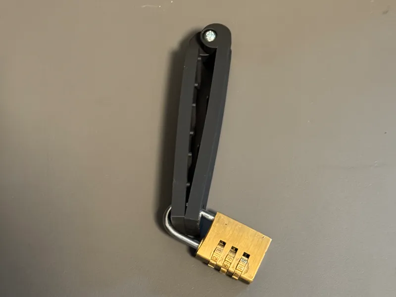 Tote bag lock