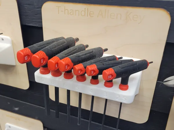 https://makerworld.bblmw.com/makerworld/model/US91f4a79b866b37/design/91032f734bbc57af.jpg