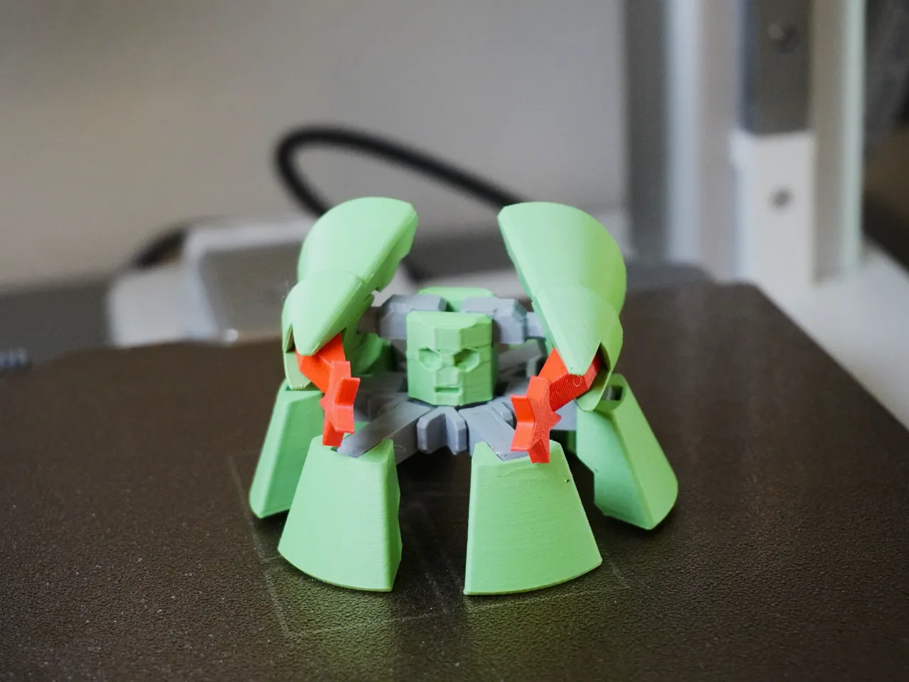Transforming Christmas Tree Golem view 3