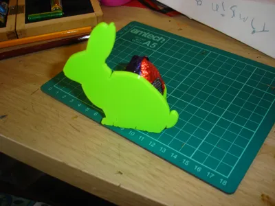 easter egg holder