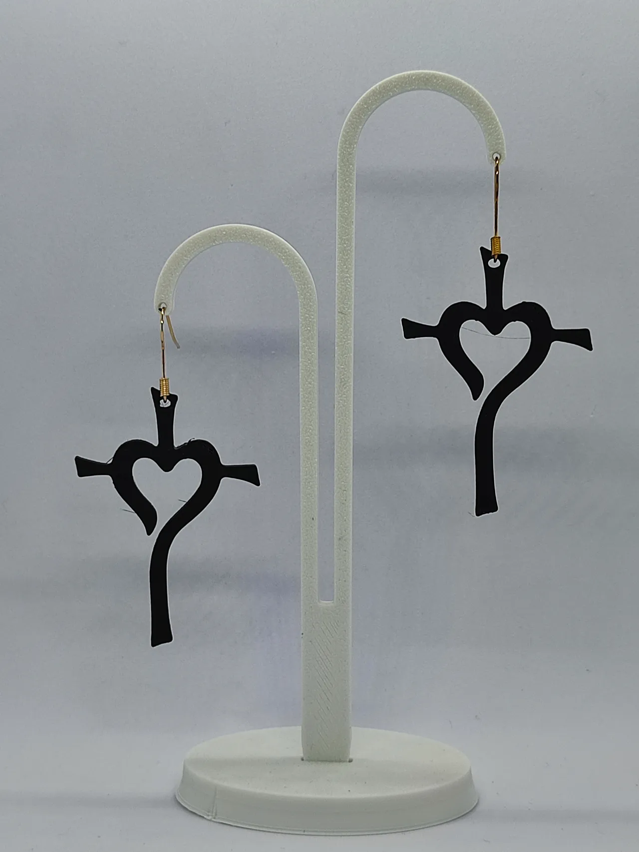 Aretes Corazón Crucial view 3