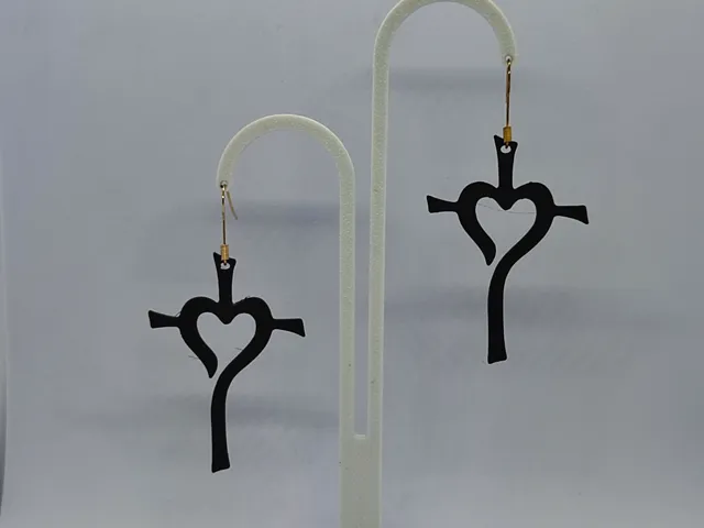 Aretes Corazón Crucial