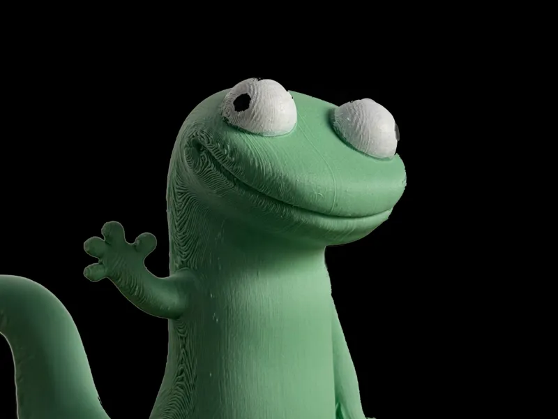 Hoppers Lizard Tom with Emoji on the phone!
