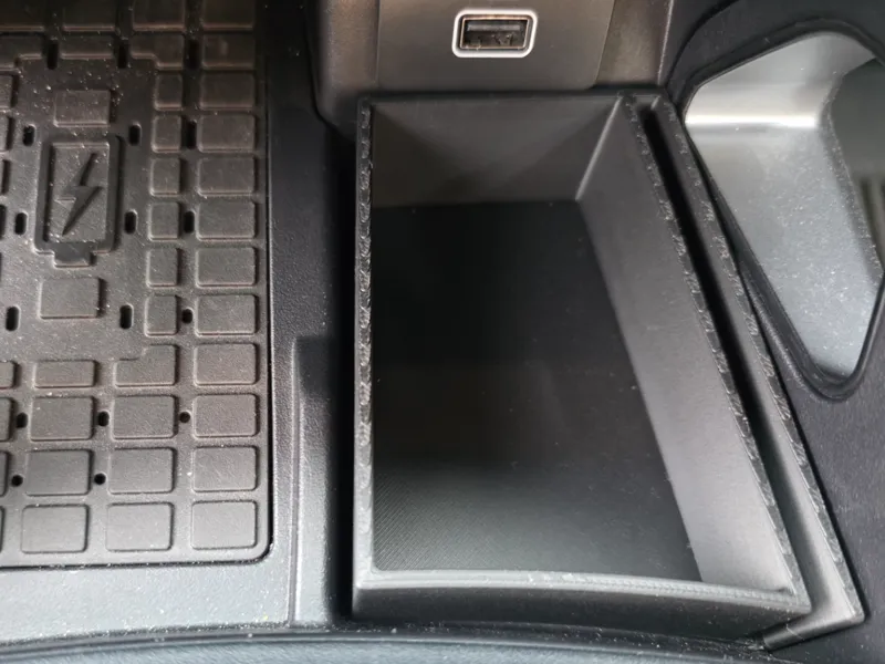 Ford Ranger Wildtrak 2023 Centre Console Coin/Card