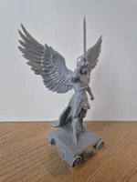 Figurine d'ange à l'épée — photo 6