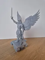 Figurine d'ange à l'épée — photo 5