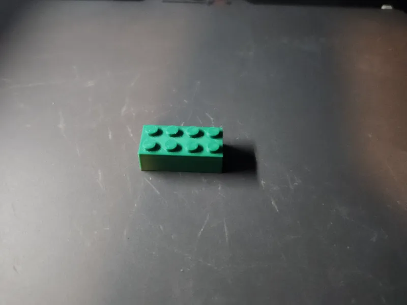 2x4 Iego brick (works)