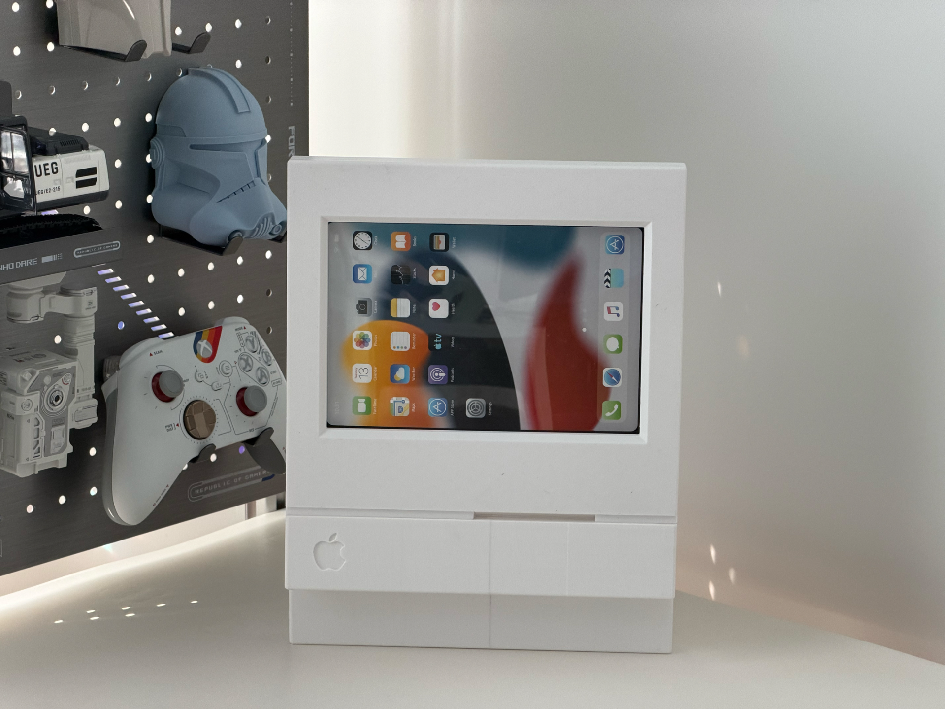 Miniatura 1 do modelo 3D iPad mini系列平板支架麦金塔简易版