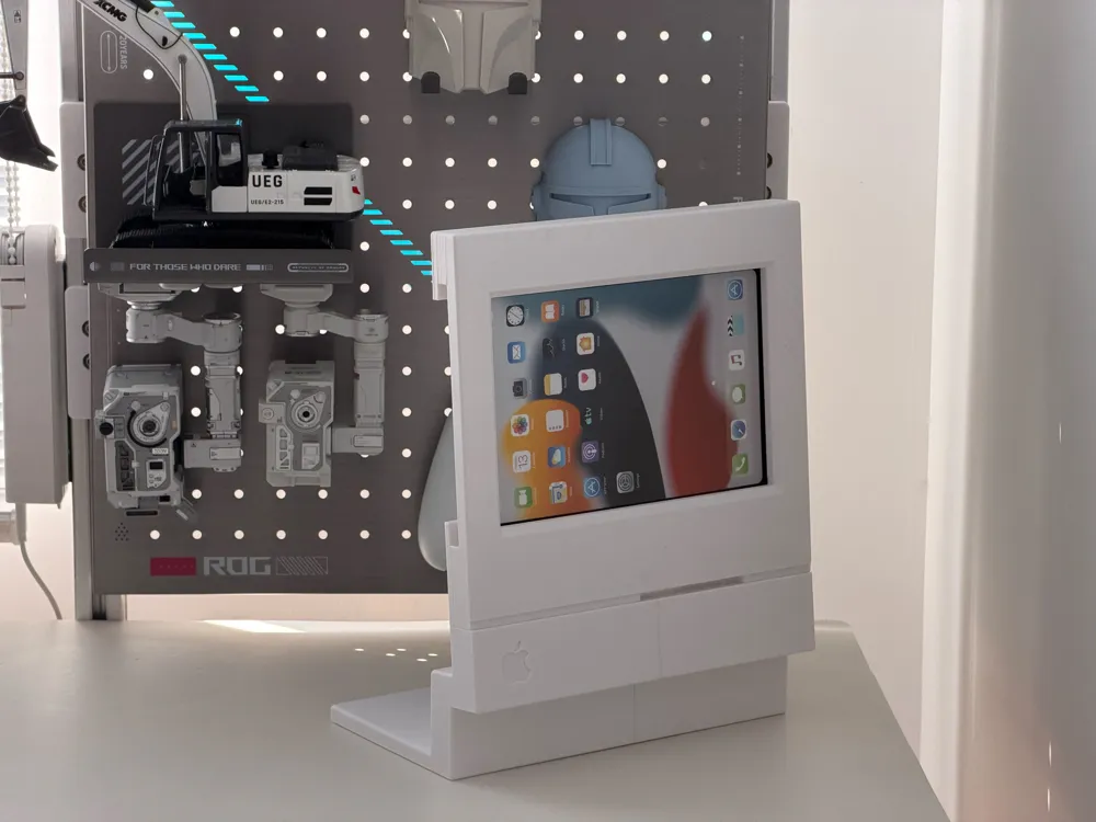 Ipad Maker Machine iPad mini Series Tablet Stand Simplified Macintosh Version - Free 3D ...
