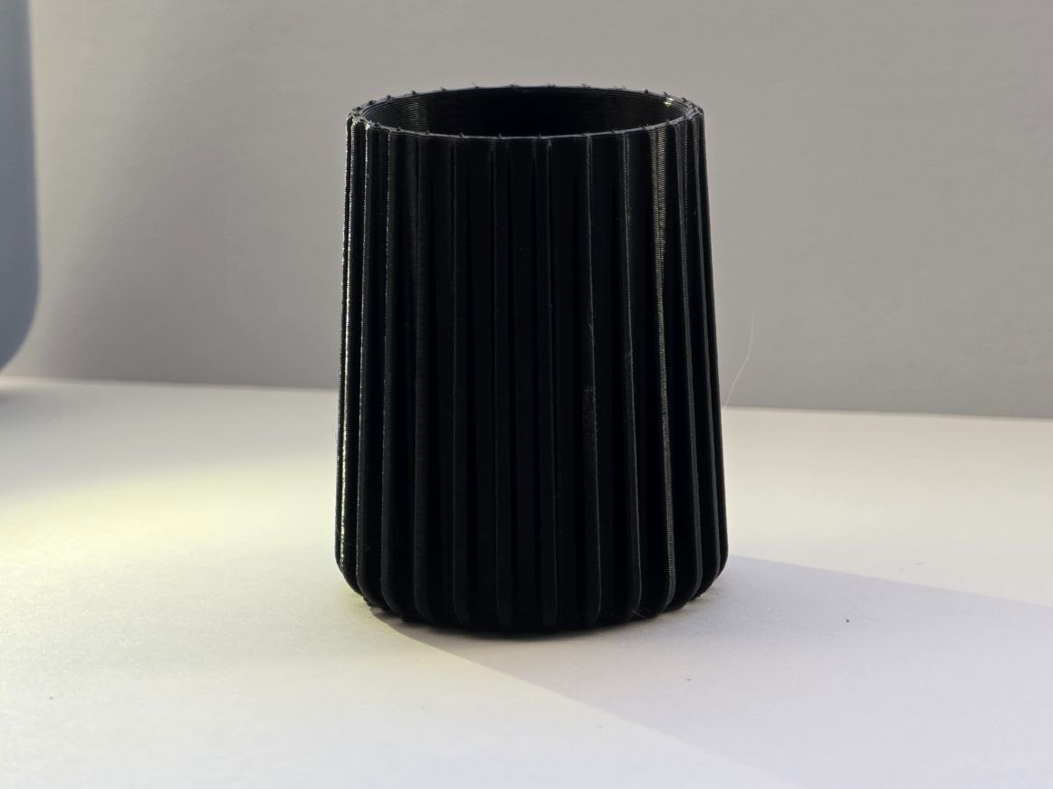 Ribbed Japandi Vase