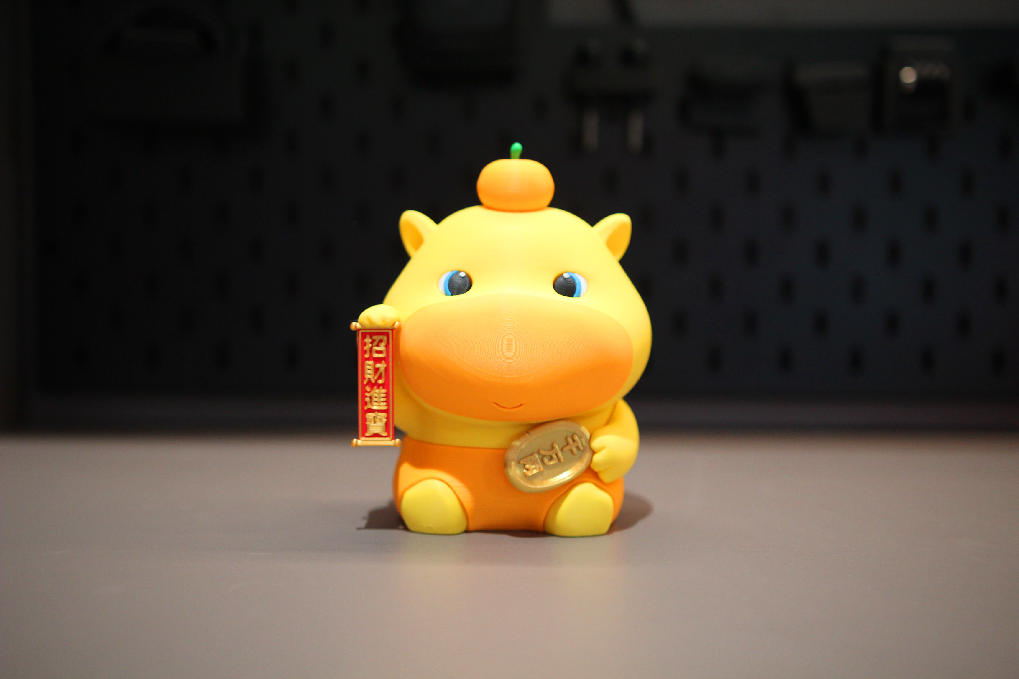 Miniatura 2 do modelo 3D 水豚噜噜招财猫造型 全拆件 头顶橘子吉祥如意