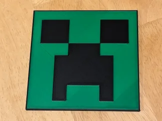 Minecraft Creeper Face with black border