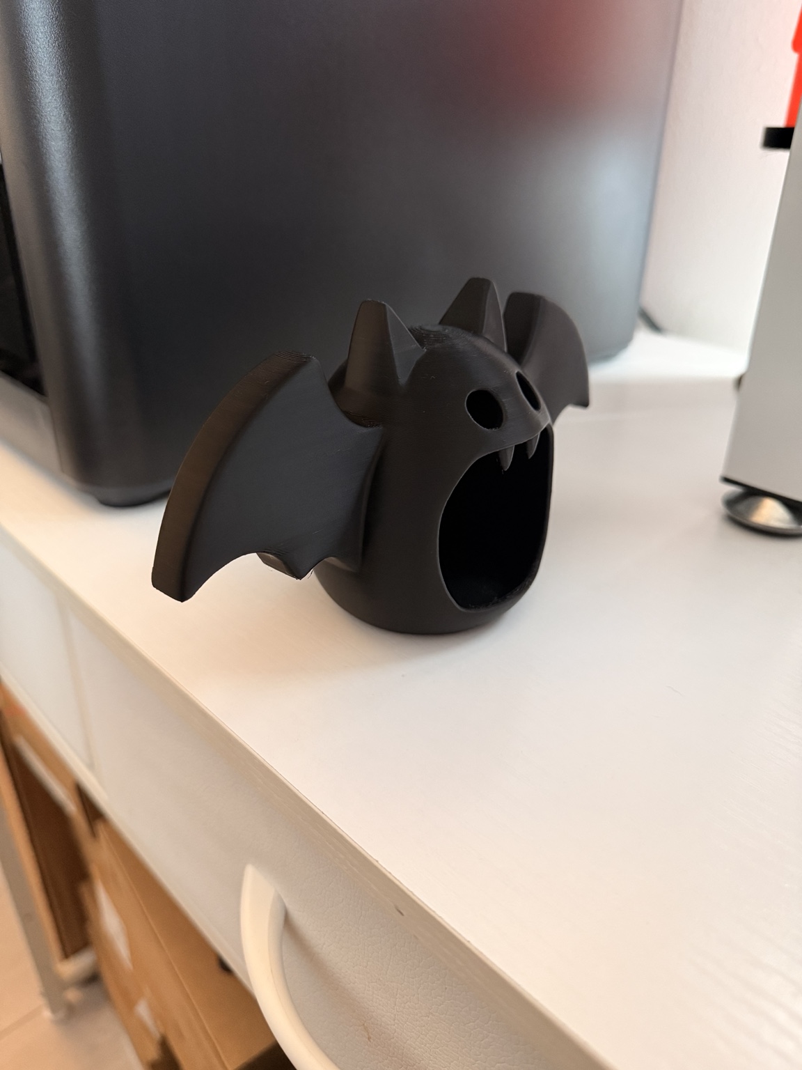 Simple Bat LED Tealight Holder – Halloween Decor - Free 3D Print Model ...