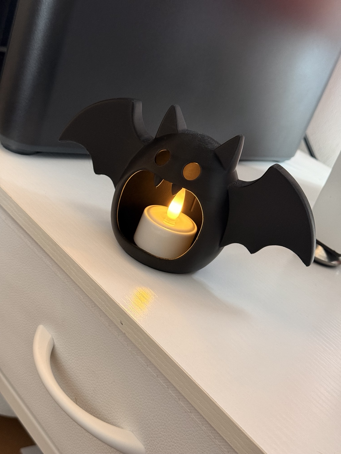 Simple Bat LED Tealight Holder – Halloween Decor - Free 3D Print Model ...