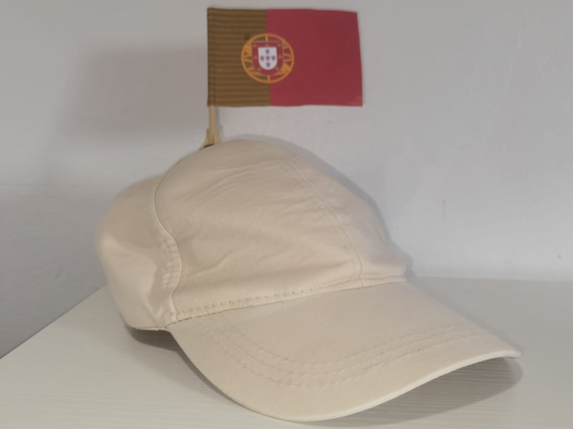 HatFlag — Mini Flag Topper for Pin Buttons