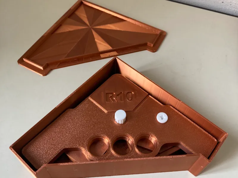 Simple box with lid