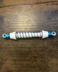 Amortisseurs / suspension pour voiture RC — photo 3