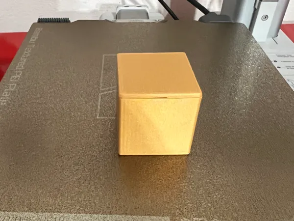 Petite boîte avec couvercle