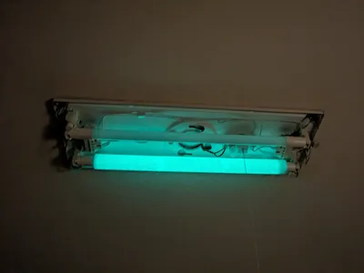 LED linear fluorescent lamp cover made with PLA Glow