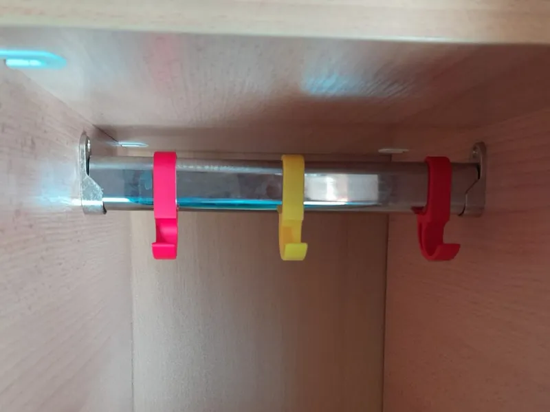 Closet Bar Hanger