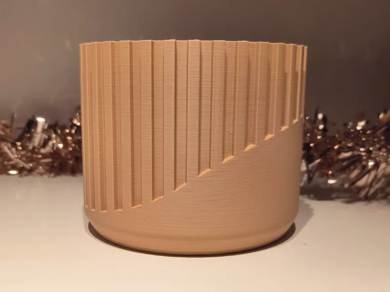 customizable flower pot / planter