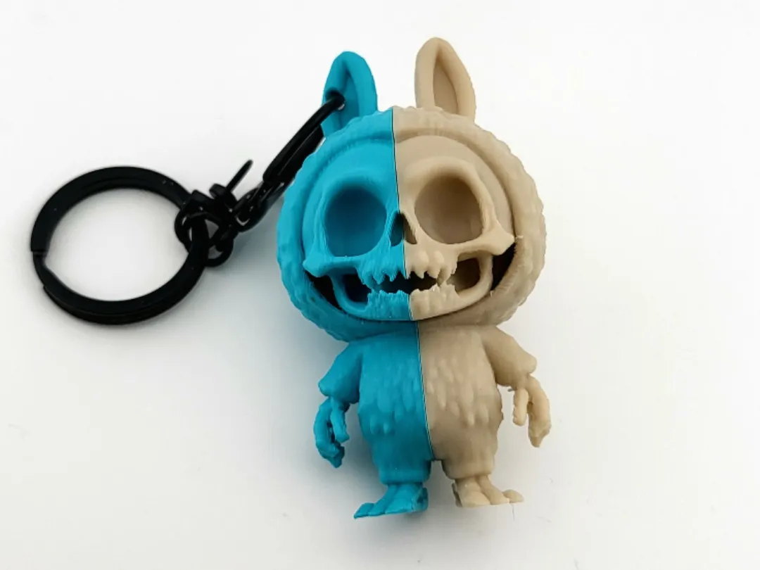 la bubu pop mart style Skeleton Keychain cute by Mad power MakerWorld: Download Free 3D Models - 3D model önizlemesi