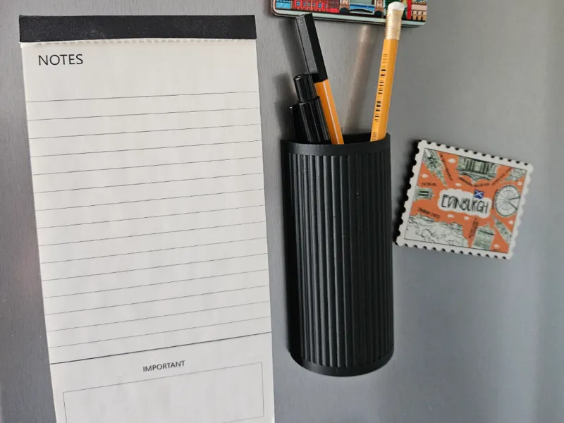 Magnetic pen cup