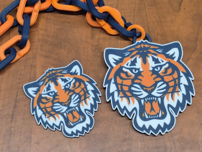 Detroit Tigers Baseball Magnet and Medallion