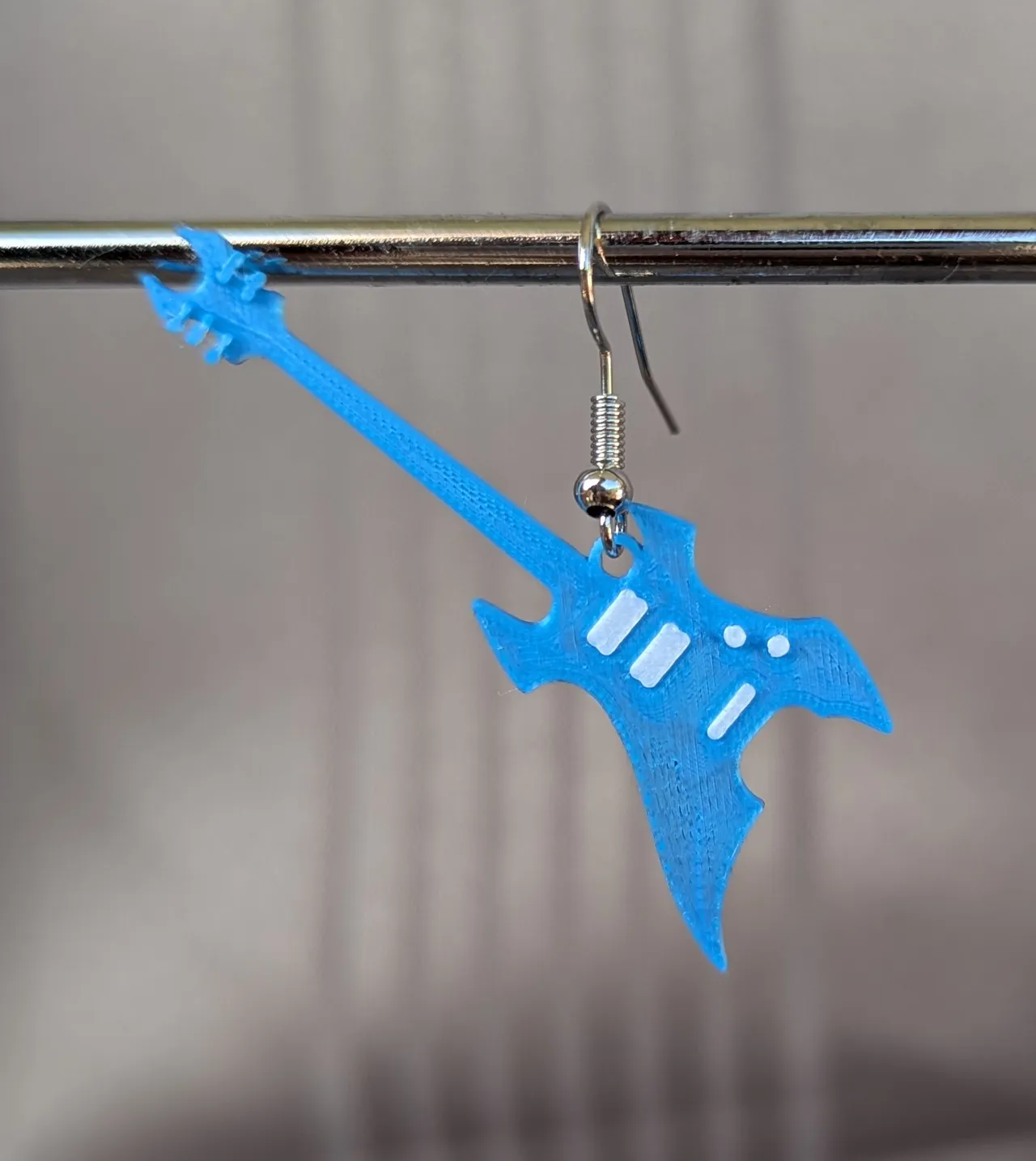 Boucle d'oreilles guitares électrique view 4