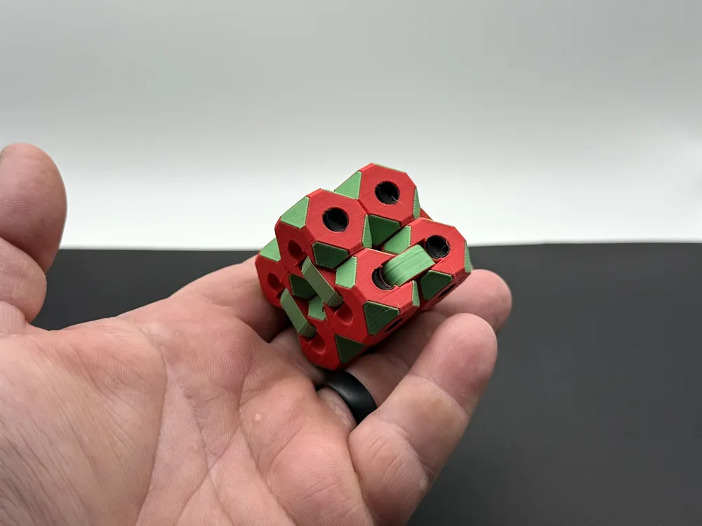 Infinity quasi-faceted cube by M1T0s1s MakerWorld: Download Free 3D Models