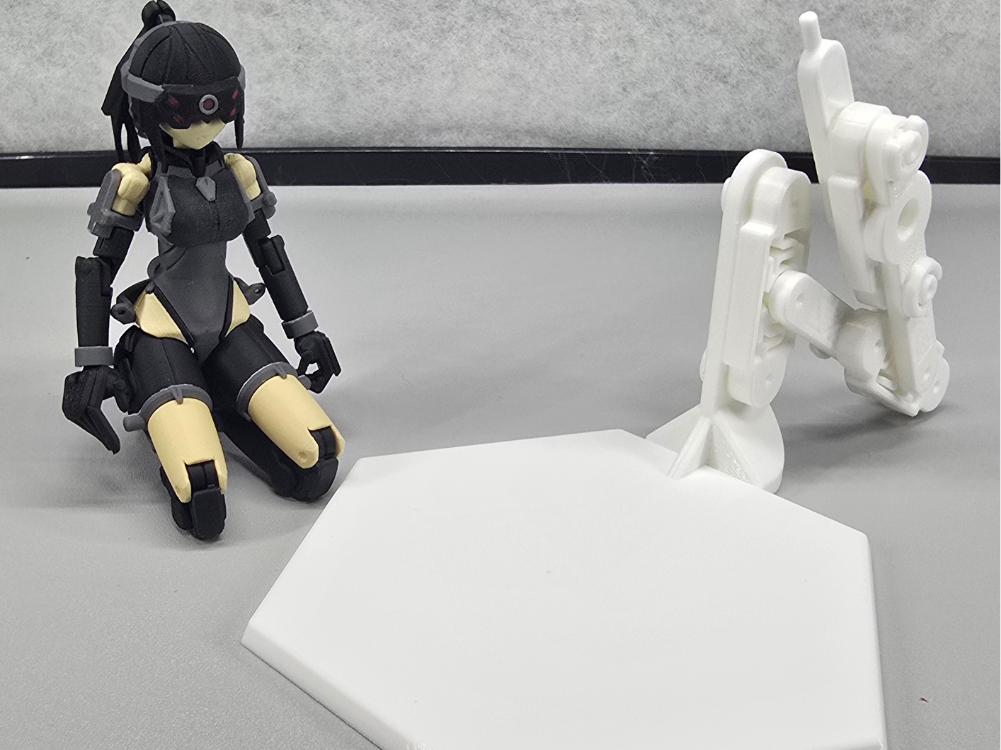 3mm Action figure stand (no ams-no supports)