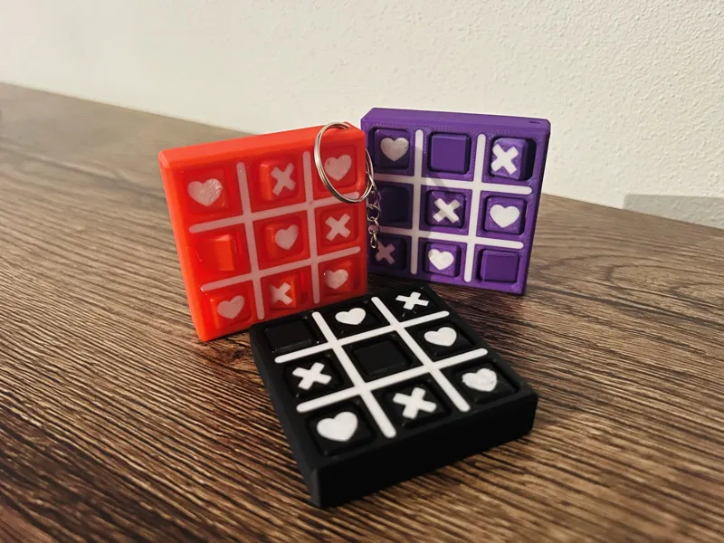 TicTacToe - Small Keychain - Valentine