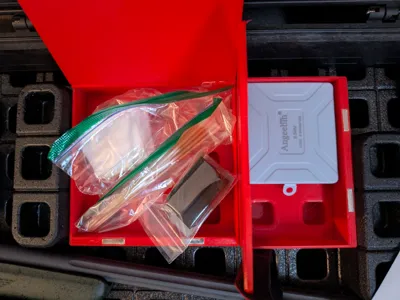Parametric Magnetic Box with DAKA Like Inserts
