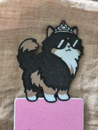 White border with tiara