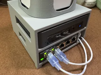 Minilab Case for NUC and Netgear Switch