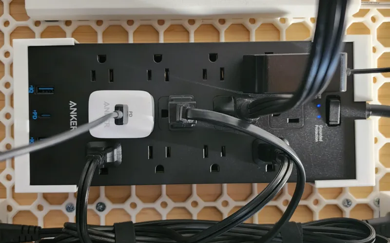 Anker 351 PowerStrip Multiboard Underware Mount