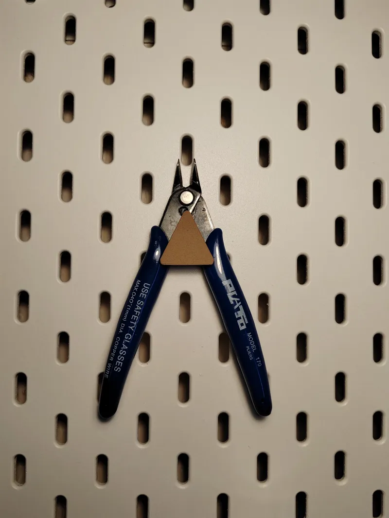 Skadis Pliers Holder