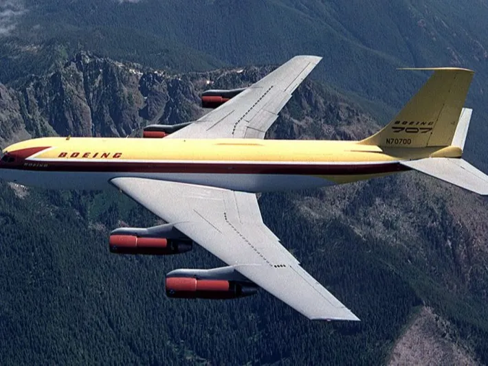 Boeing 707 