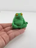 Фигурка на жаба в йога поза
