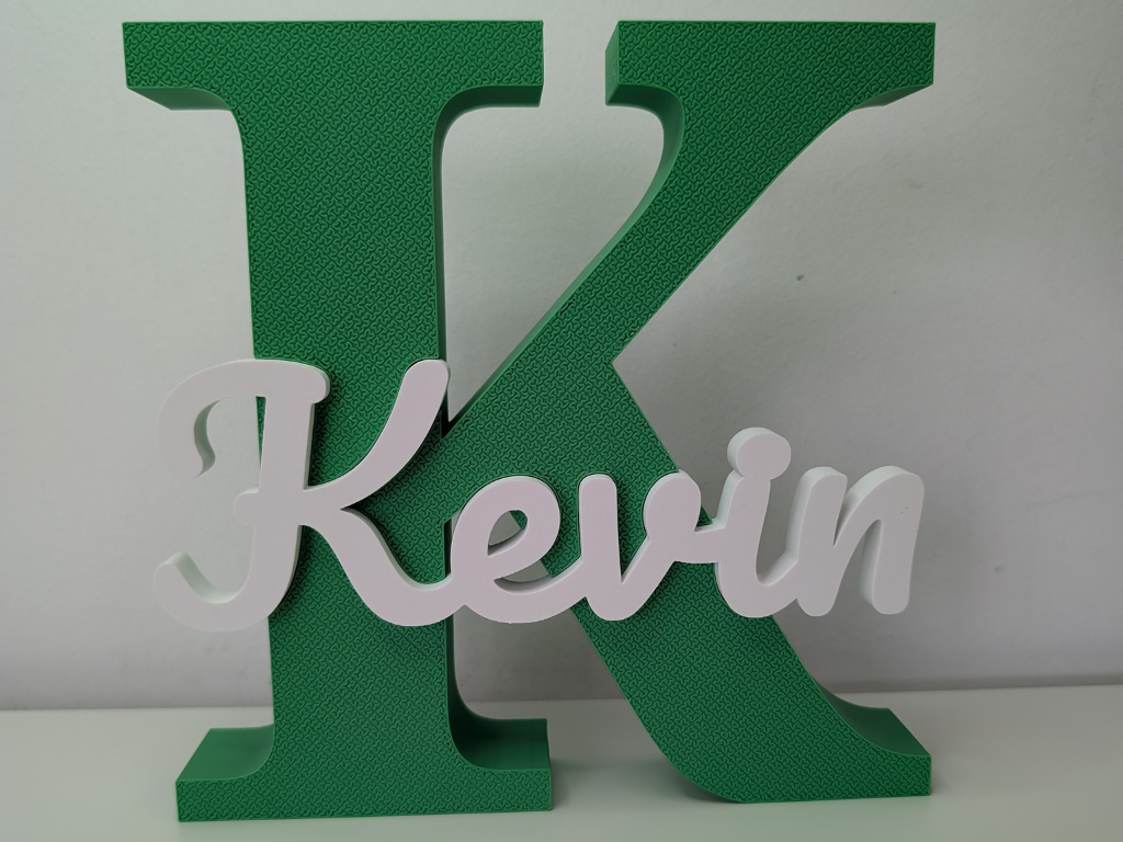 Miniatura 2 do modelo 3D Personalised Name Sign with Initial