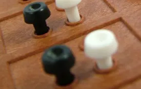 Mastermind black and white peg